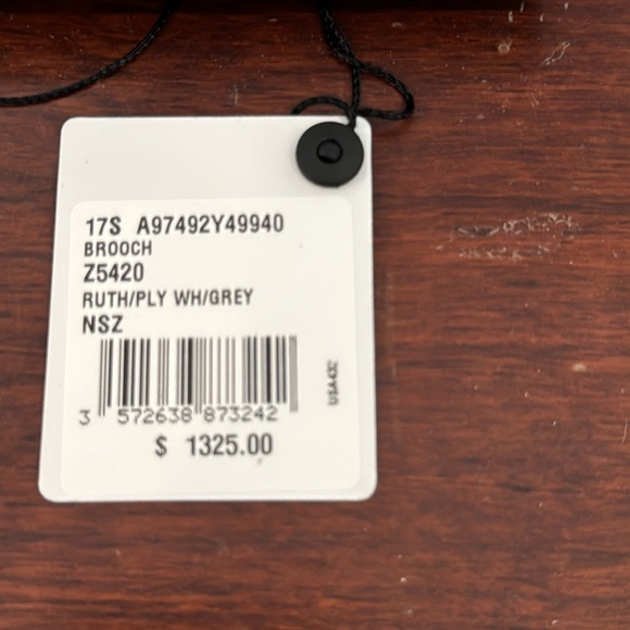 Chanel Brooch - Picture 3 of 6